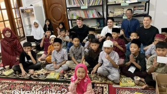 Momen Jay Idzes hingga Ole Romeny Berbagi ke Anak Yatim Sebelum Balik Klub