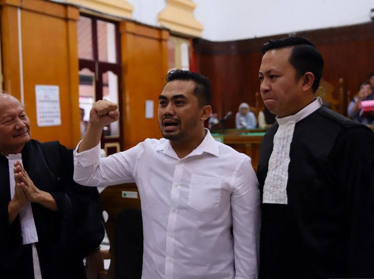 Bingkai Sepekan: Vonis Bebas Videografer Amsal Sitepu hingga Italia Gagal Lolos Piala Dunia