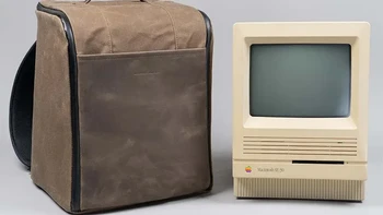 Rayakan ulang tahun Apple yang ke-50 dengan “luncurkan” backpack mewah untuk Macintosh SE/30 klasik dan holster belt untuk Apple Newton. Harga USD 2,026 dan tentu saja tidak dijual sungguhan. Lucu buat fans retro Apple. Foto: X.com
