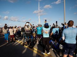 Artemis II NASA Mengudara, Sorak Warga Menggema