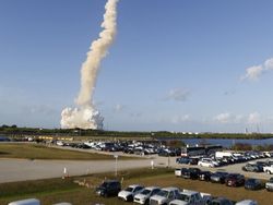 Artemis II NASA Mengudara, Sorak Warga Menggema