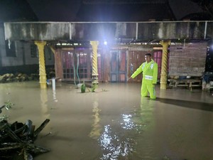 Ratusan Rumah di Grobogan Terendam Banjir Malam Ini