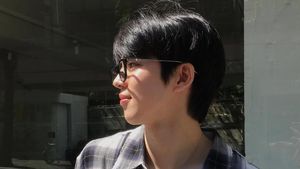 Figure Skater Cha Jun Hwan Kini Serumah Kim Seon Ho