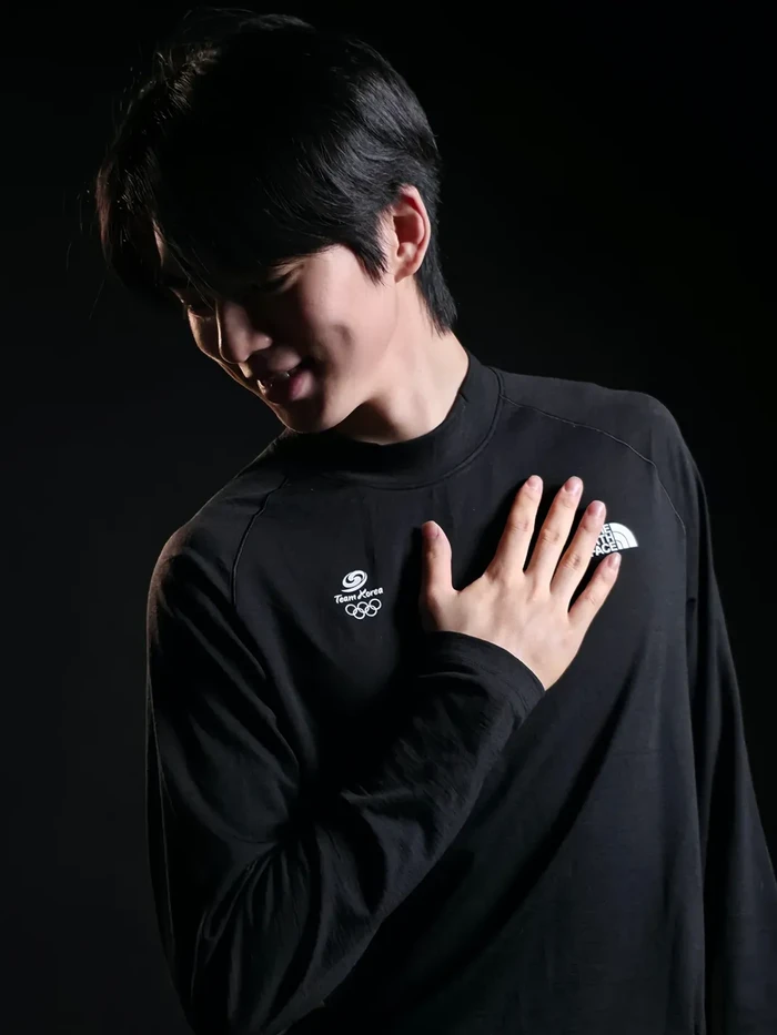 Figure skater Korea Selatan Cha Jun Hwan.