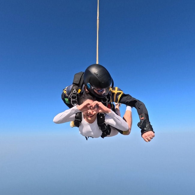 Seru Banget! Momen Febby Rastanty Skydiving di Dubai