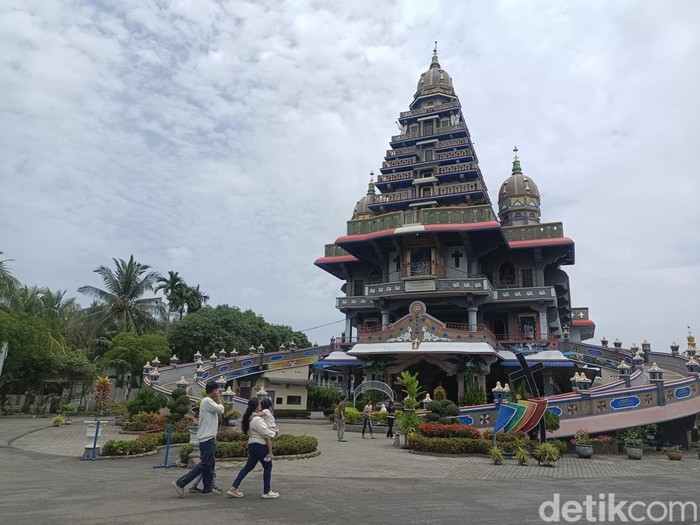 Suasana di Gereja Velangkanni Medan pada Kamis (2/4/2026)