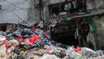 Gunungan Sampah di Rusunawa Tambora Picu Keluhan Warga