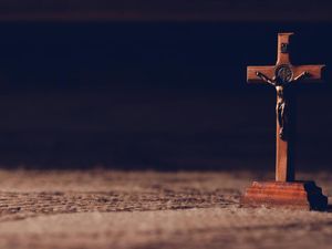 Menyambut Jumat Agung dengan 50 Kata-kata Religius yang Menyentuh Hati