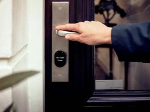 Banyak yang Tak Tahu, Smart Door Lock Punya Masa Usia Pakai!
