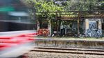 Jejak yang Terlupakan! Stasiun Mampang Kini Terbengkalai di Tengah Jakarta