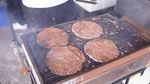 Cicip Aldis Burger, Jessica Jane: Murah Banget Sih!