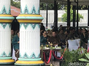 Kapolri Hadiri Kirab Peringatan HUT Ke-80 Sultan HB X