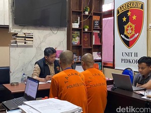 Gelap Mata! 2 Eks Karyawan Ini Nekat Gasak Baterai Tower di Batu