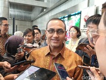 Dana Asing Rp 23,34 T Kabur, IHSG Ambruk hingga 14%