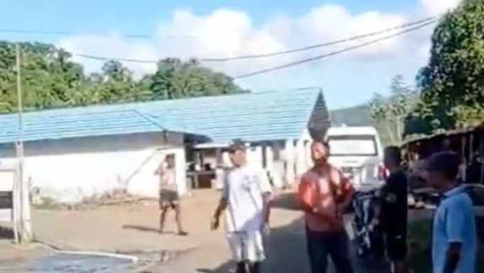 Kepanikan Pulau Lembeh Bitung, Sulut, akibat tsunami pascagempa M 7,6. Dokumen Istimewa