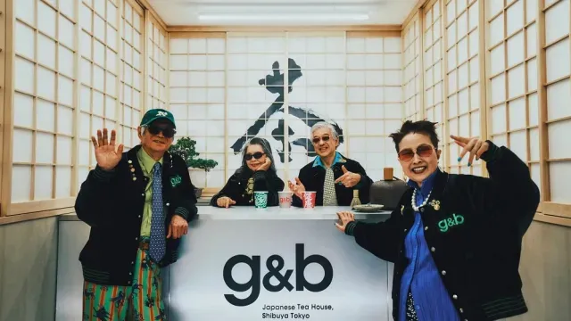 Keren! Kafe di Shibuya Jepang Ini Pekerjakan Lansia Sebagai Pelayan