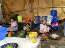 Warga Jangli Terdampak Tanah Gerak Pertanyakan Relokasi Usai 1,5 Bulan Ngungsi