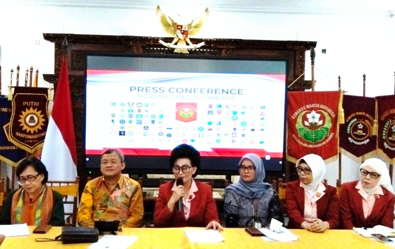 Kowani Goes to UNESCO Memory of the World