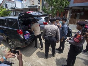 Video KPK Geledah Rumah Ono Surono di Indramayu, Sejumlah Dokumen Disita