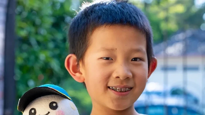 Lucas Ye yang membuat plushy untuk indikator zero gravity di misi Artemis II ke Bulan.