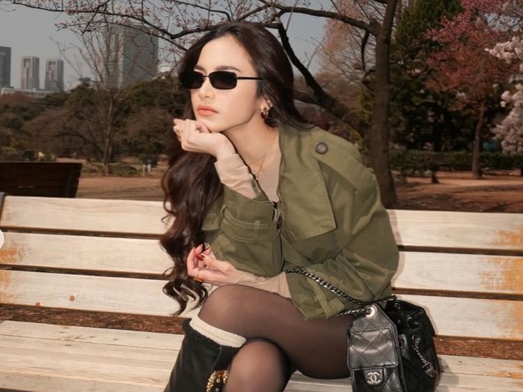 Liburan ke Jepang, Gaya Mahalini Curi Perhatian