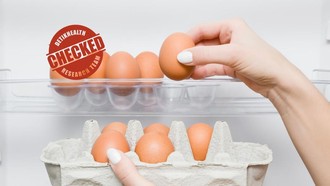 Langsung Simpan Telur di Kulkas Vs Dicuci Dulu, Mana yang Lebih Aman?