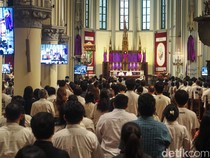 Renungan Harian Katolik Minggu 19 April 2026 Lengkap Teks Mazmur