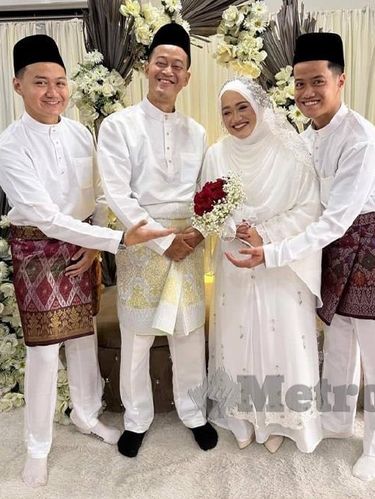 Pasangan ini kembali bersatu setelah 10 tahun berpisah.