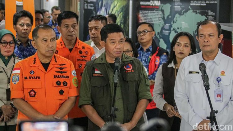 Peringatan Tsunami Berakhir, BNPB Ingatkan Waspada Gempa Susulan