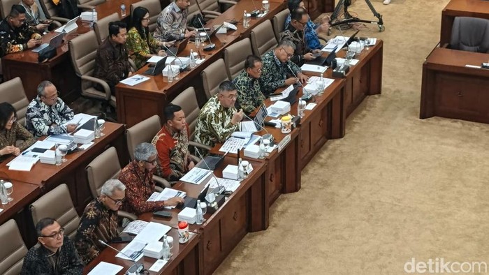 Rapat Komisi VI dengan Pelindo