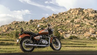 Royal Enfield Meteor 350 Sundowner Orange Meluncur di RI, Harga Rp 130,6 Juta