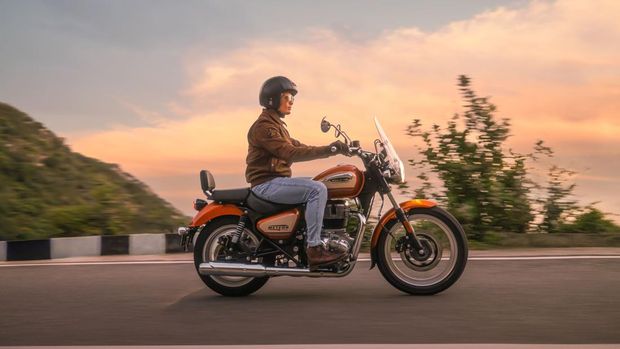 Royal Enfield Meteor 350 Sundowner