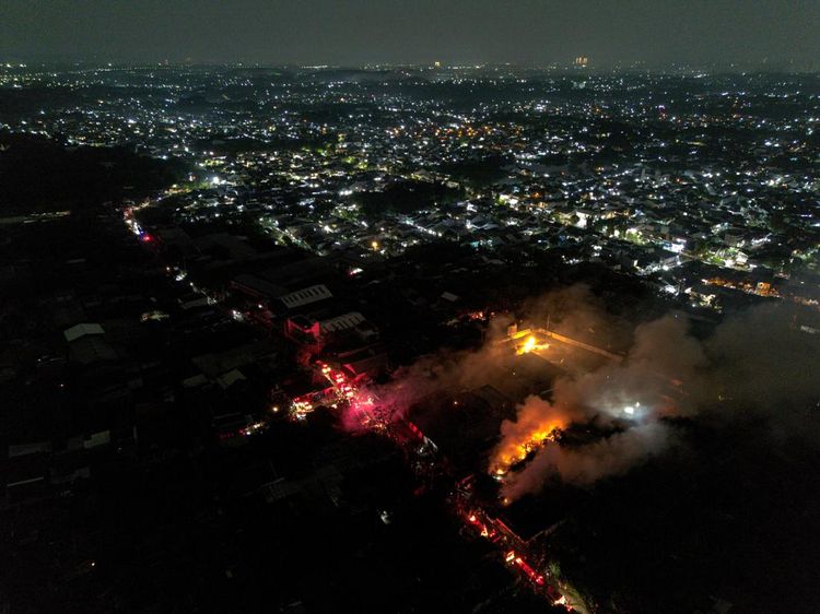 Potret Sisa-sisa Kebakaran Besar SPBE Cimuning Bekasi