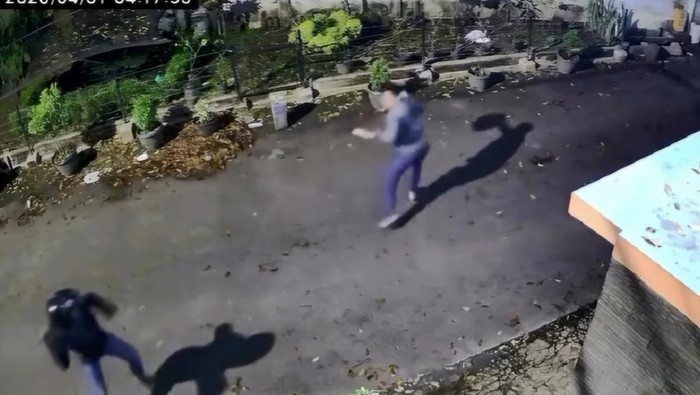 Tangkapan layar aksi pembegalan pasutri di Cimahi