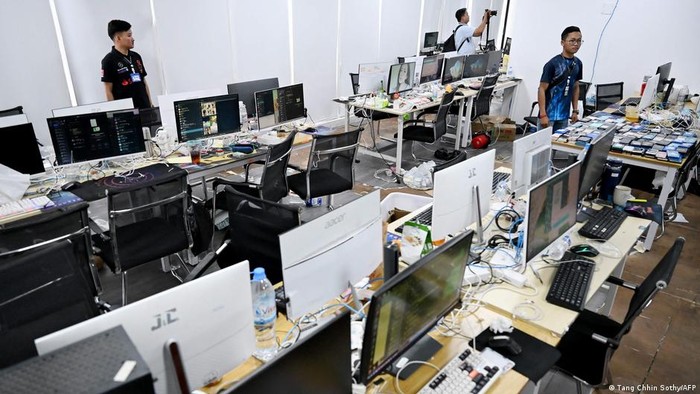 Kamboja menyatakan berharap dapat menutup semua pusat penipuan daring pada akhir April [ARSIP: 11 Maret 2026] (Tang Chhin Sothy/AFP)