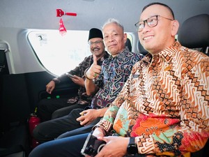 Uji Coba Budaya Kerja Baru, Gus Ipul dan Pejabat Kemensos Semobil Bareng
