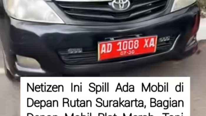 Video mobil dinas bernopol ganda yang viral di medsos.