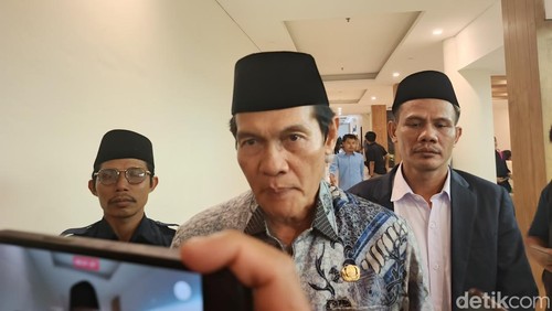 Wakil Bupati Lombok Tengah, Muhammad Nursiah saat ditemui detikBali saat ditemui di acara halal bi halal Karang Taruna Lombok Tengah pada Kamis (2/4/2026). Foto: (Edi Suryansyah/detikBali)