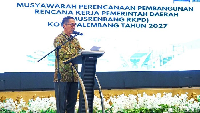 Wali Kota Palembang Ratu Dewa membuka Musyawarah Perencanaan Pembangunan (Musrenbang) tahun 2027