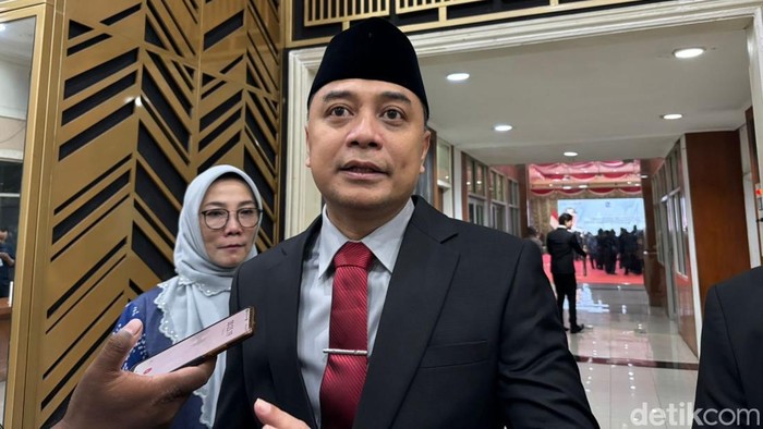 Wali Kota Surabaya Eri Cahyadi