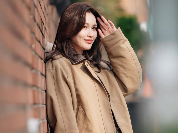 Visual Ayu Ting Ting liburan di Korea Selatan.