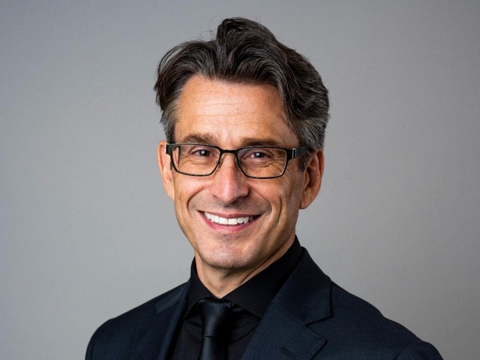 Dr. Rowland Illing, AWS Chief Medical Officer and Director of Global Healthcare and Nonprofits