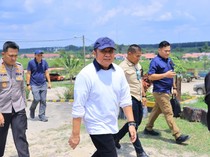 Herman Deru Janji Bakal Evaluasi Usai Tinjau Sumur Minyak Terbakar di Muba