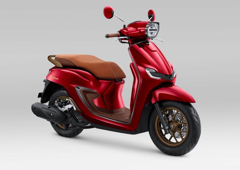 Harga Honda Stylo dan Yamaha Grand Filano April 2026