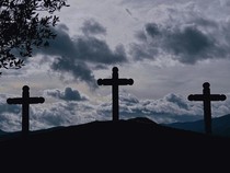 Jumat Agung Pakai Baju Warna Apa? Ini Pilihannya Sesuai Liturgi