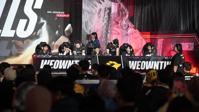 Sang pemuncak klasemen saat ini di babak Reguler Season MPL ID S17, Onic, akan berupaya mempertahankan posisinya. Mereka akan bermain hari ini, Jumat, 3 April 2026, melawan Geek Fam.