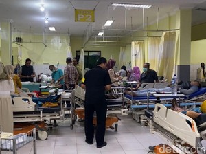 Identitas Korban Bus Restu Terguling di Tol Jombang, 1 Tewas-32 Luka