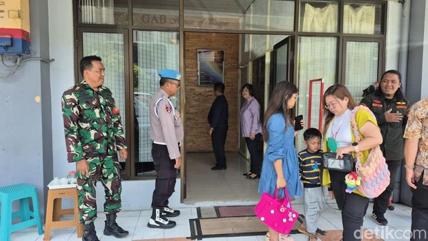 Pengamanan gereja Polresta Sidoarjo mengamankan ibadah Jumat Agung