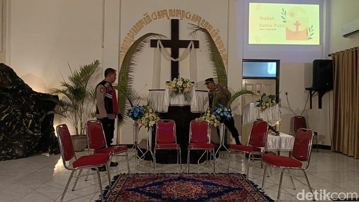 Polresta Sidoarjo mengamankan ibadah Jumat Agung