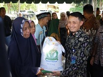 16 Ribu Ton Beras Bantuan Pangan Disalurkan ke Warga Aceh